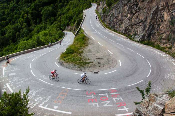 Hairpin on the climb to Alpe d'Huez