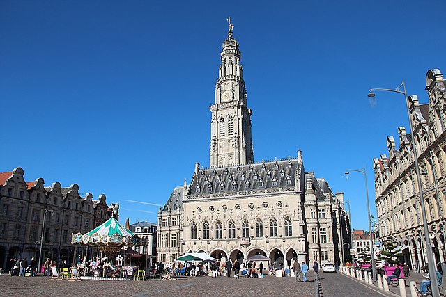 Place des Héros, Arras