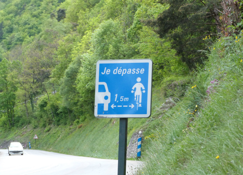 Cyclists passing distance sign Cyclists passing distance sign