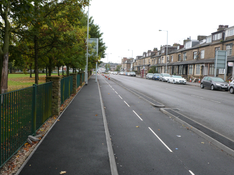 Cycle Superhighway at Odeon roundabout, Thornbury Cycle Superhighway at Odeon roundabout, Thornbury