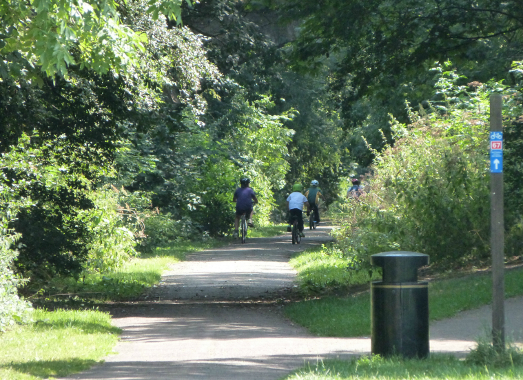 Cyclists on Harland Way