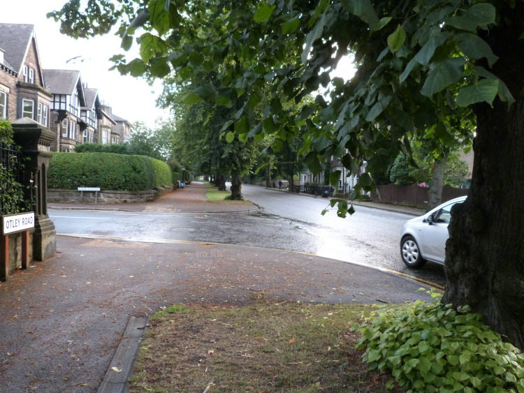 Otley Road junction with Park Avenue Otley Road junction with Park Avenue